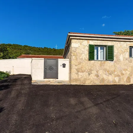 4 Bedroom Cozy In * Krusevo (Zadar)