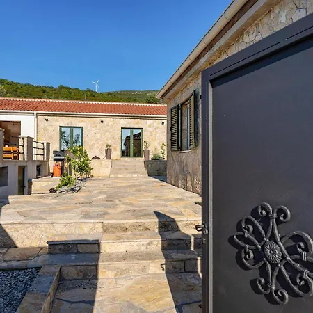 4 Bedroom Cozy In * Krusevo (Zadar)
