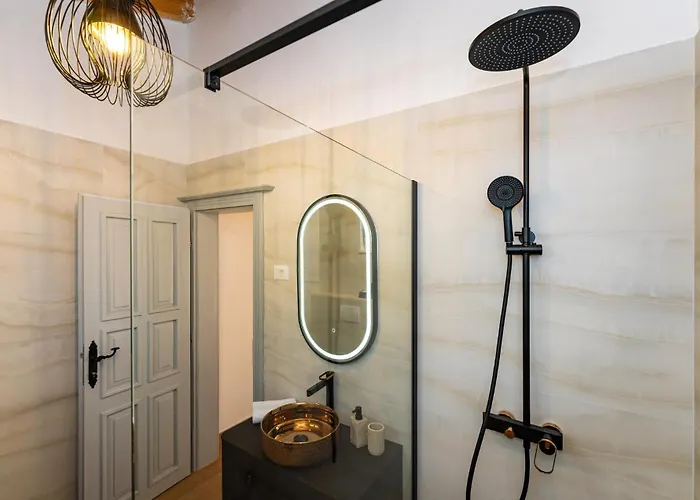 4 Bedroom Cozy In בית נופש *