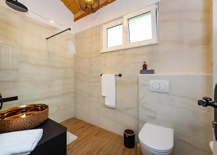 בית נופש 4 Bedroom Cozy In Kruševo