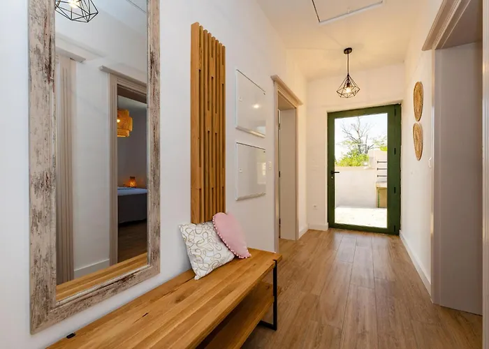 4 Bedroom Cozy In בית נופש