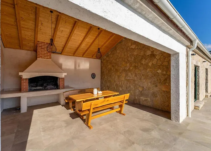4 Bedroom Cozy In *
